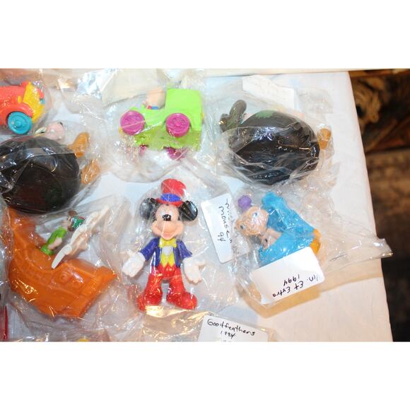 Vintage McDonald Random Toy Lot - Picture 5 of 6
